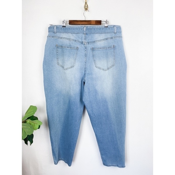 Eloquii Denim High Waisted Light Wash Belted Jeans Sz 22 - Picture 2 of 9